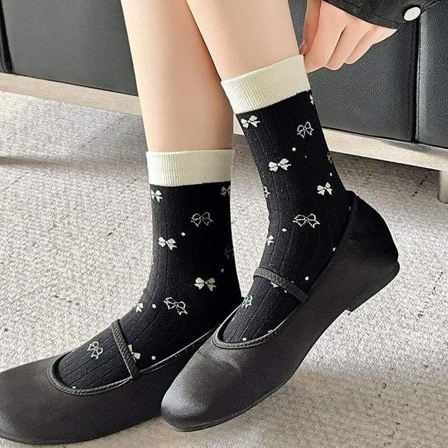 Patterned Contrast Trim Socks / Set Product Image