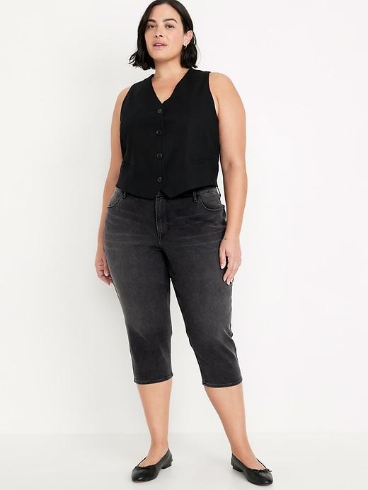 Mid-Rise Wow Capri Jeans Product Image