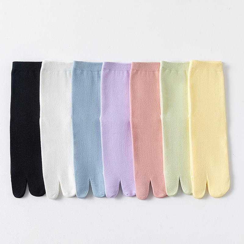 Plain Split Toe Socks Product Image