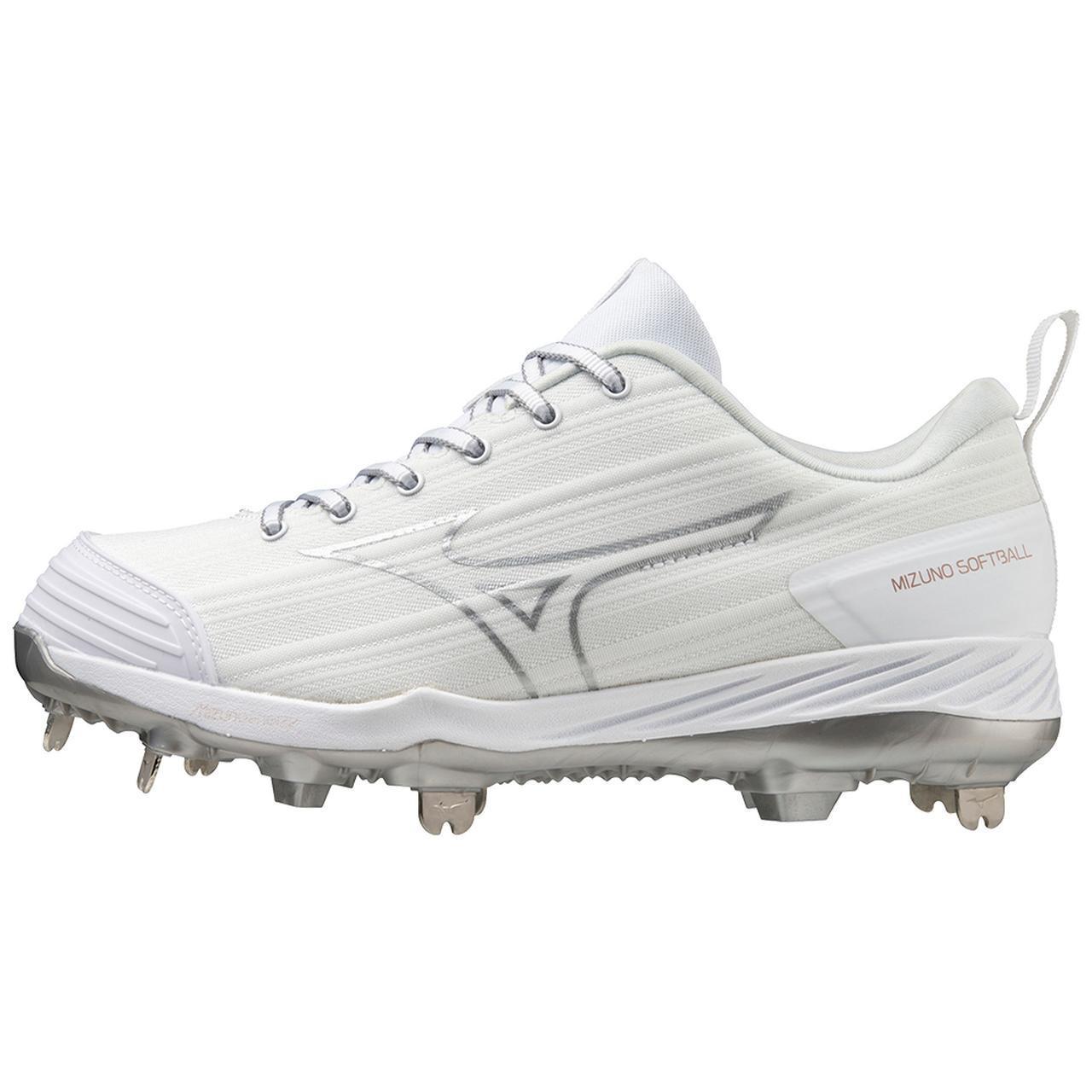 Mizuno Sweep 6 Low Women's Metal Softball Cleat Product Image