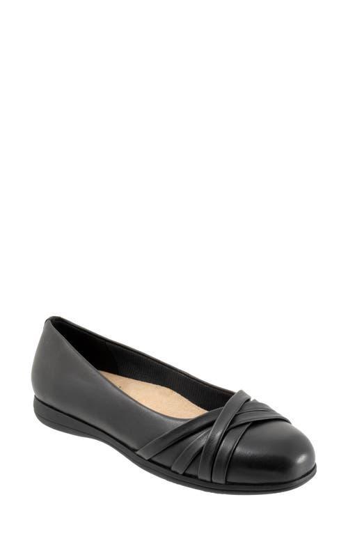 Trotters Daphne Flat Product Image