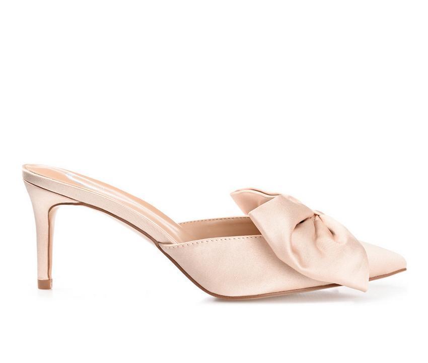 Women's Journee Collection Tiarra Pumps Product Image