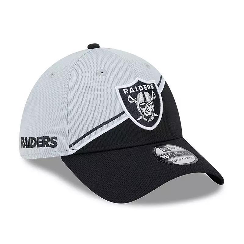 Mens New Era Gray/Black Las Vegas Raiders 2023 Sideline 39THIRTY Flex Hat Product Image