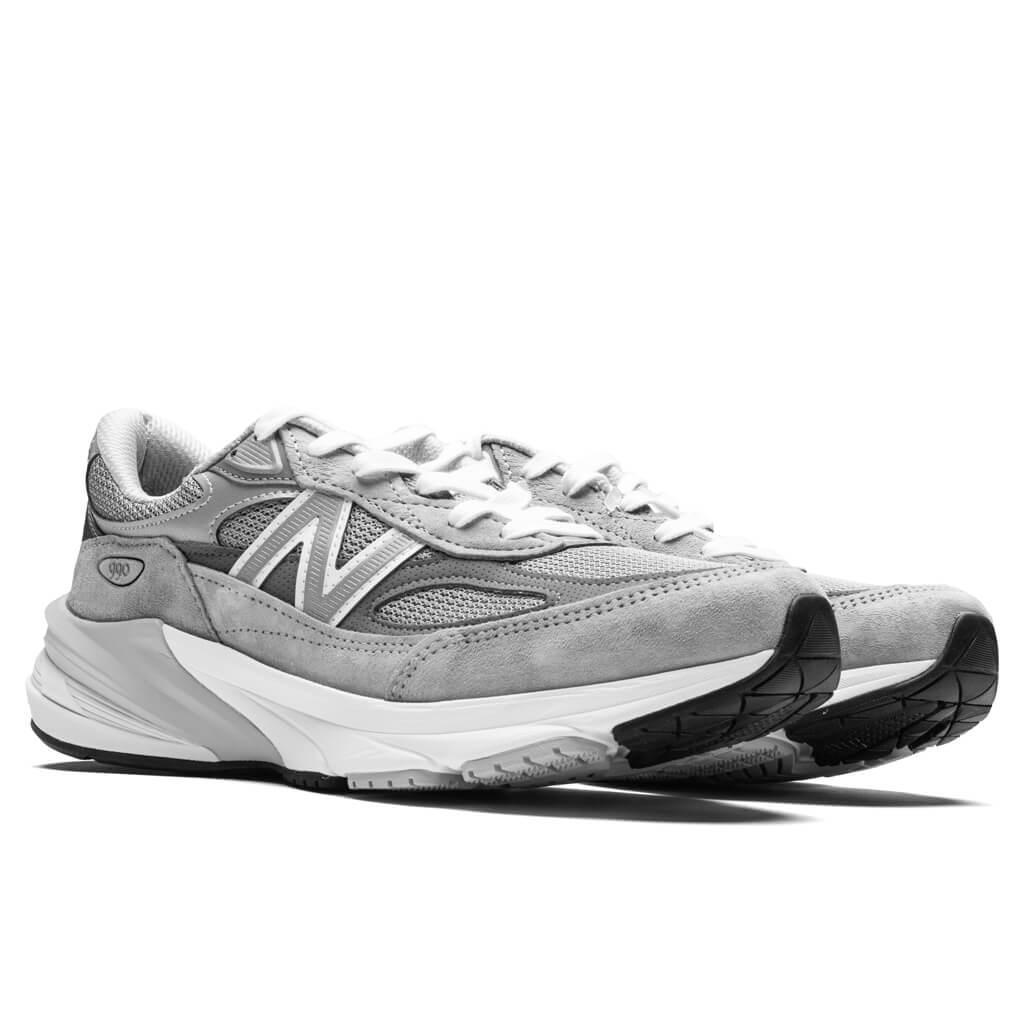 Made in USA 990v6 - Grey Male Product Image