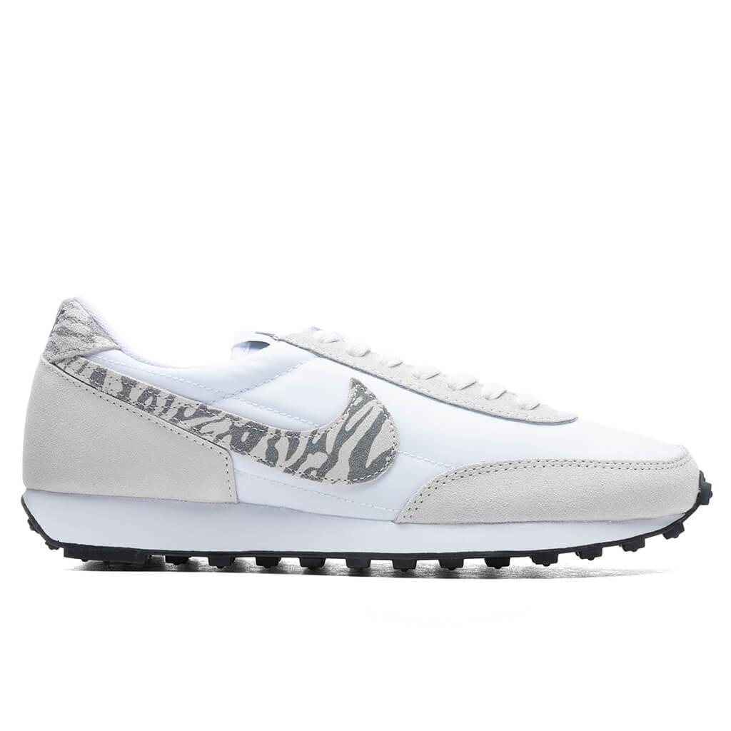 Women's Daybreak SE - White/Summit White Female Product Image