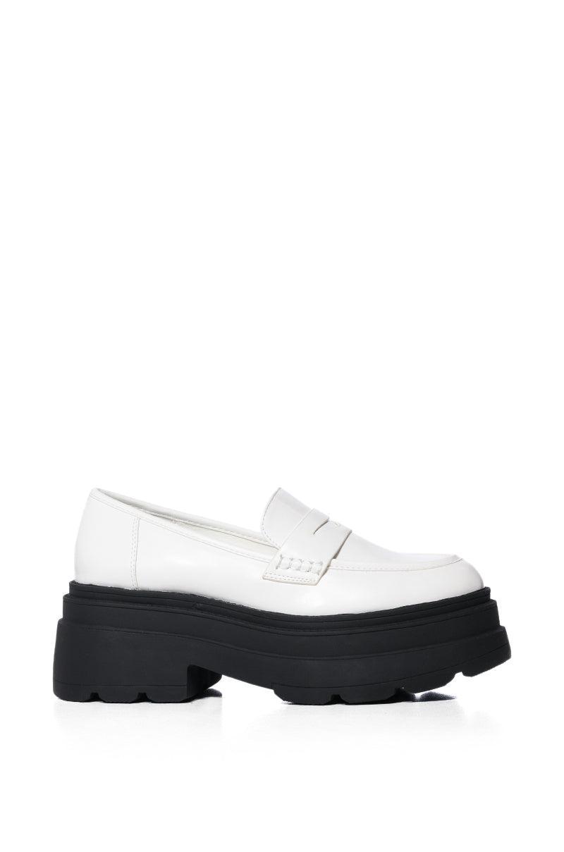 AZALEA WANG PAX CLASSIC FLATFORM LOAFER IN WHITE Product Image