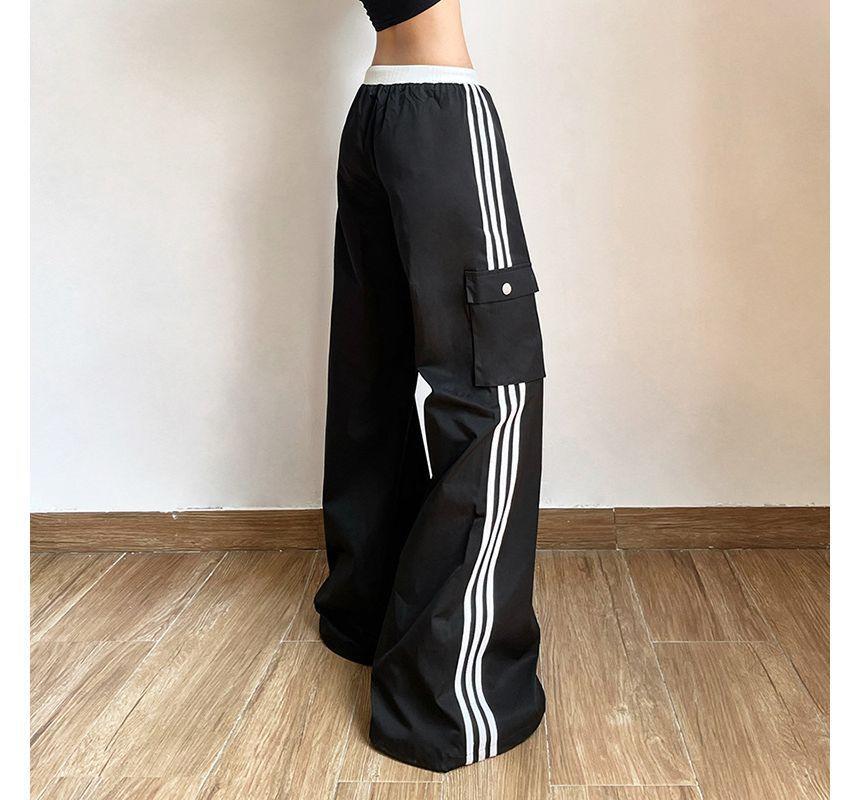 Low Waist Color-Block Boot-Cut Sweatpants Product Image