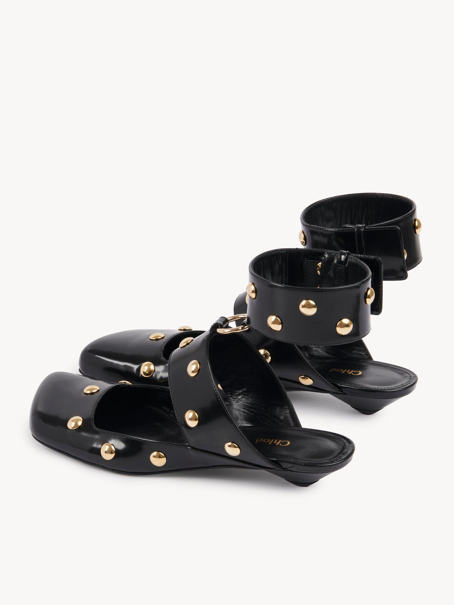 Jade sandal Product Image