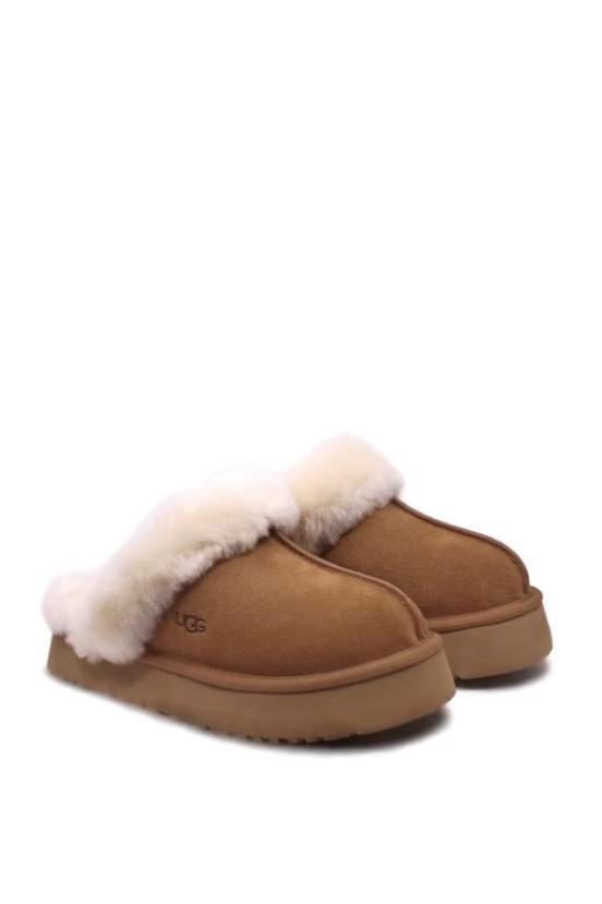 UGG® Disquette Chestnut Product Image