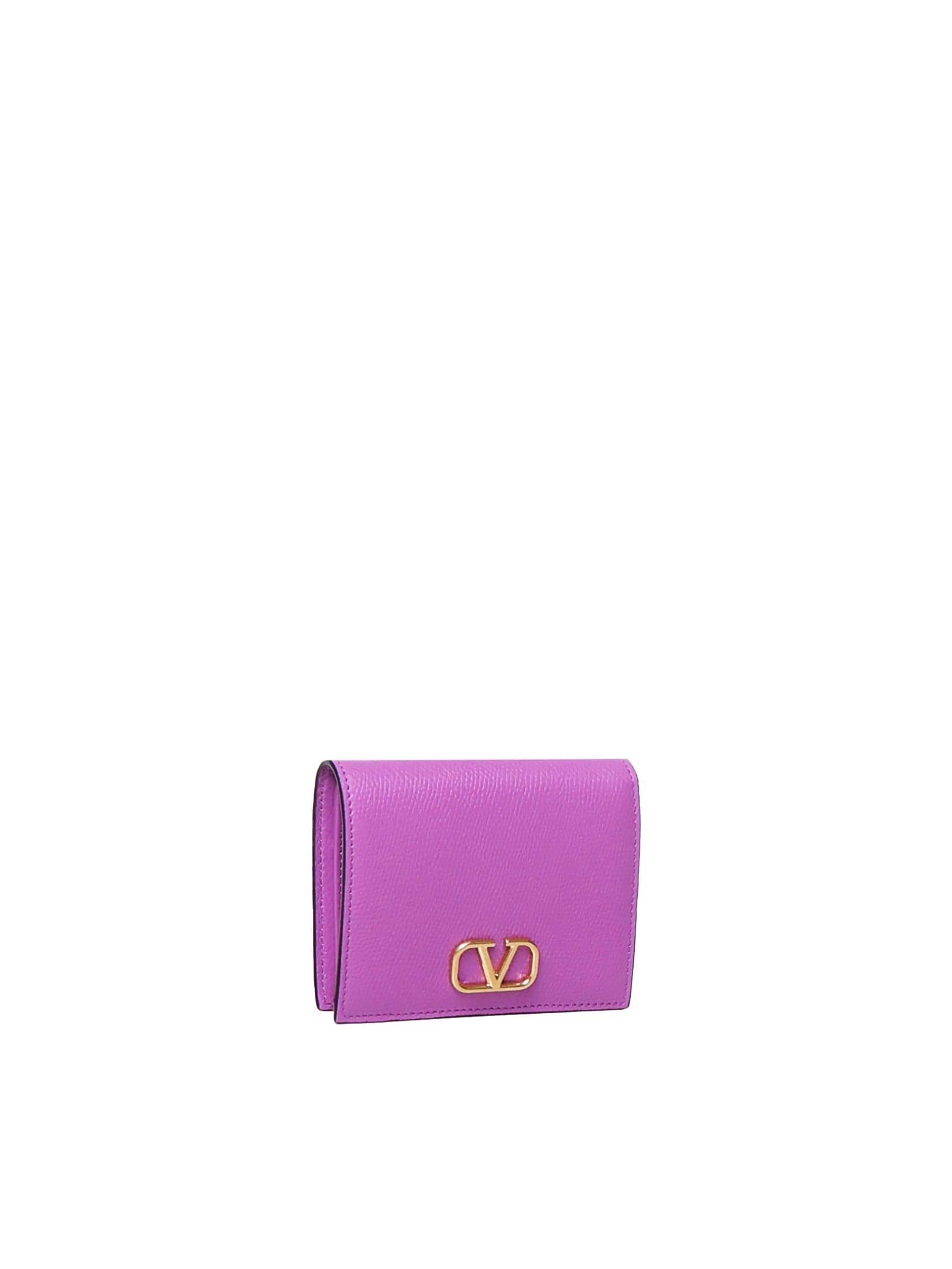 Compact Vlogo Signature  Wallet In Grained Calfskin In Vivid Violet Product Image