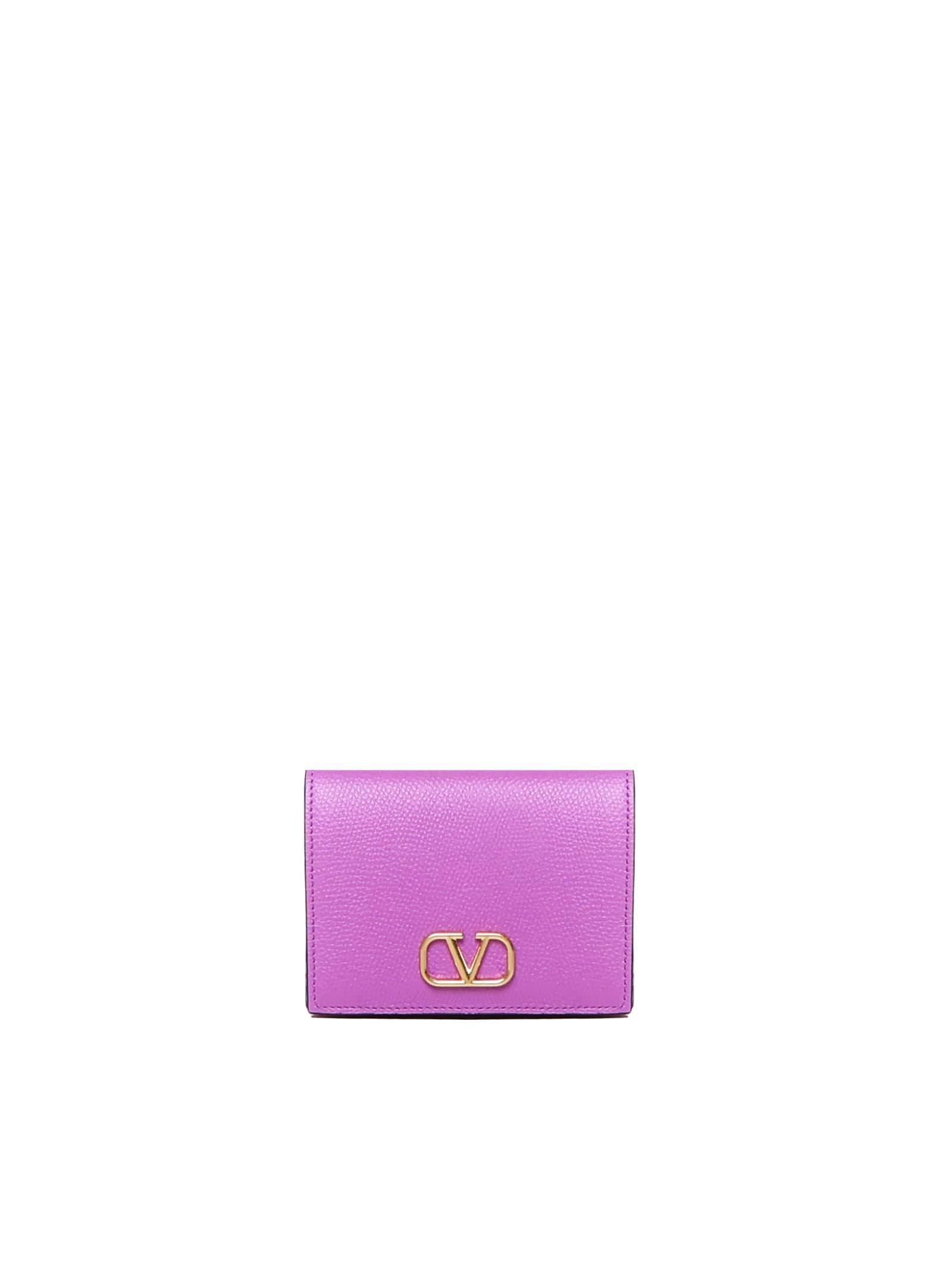 Compact Vlogo Signature  Wallet In Grained Calfskin In Vivid Violet Product Image