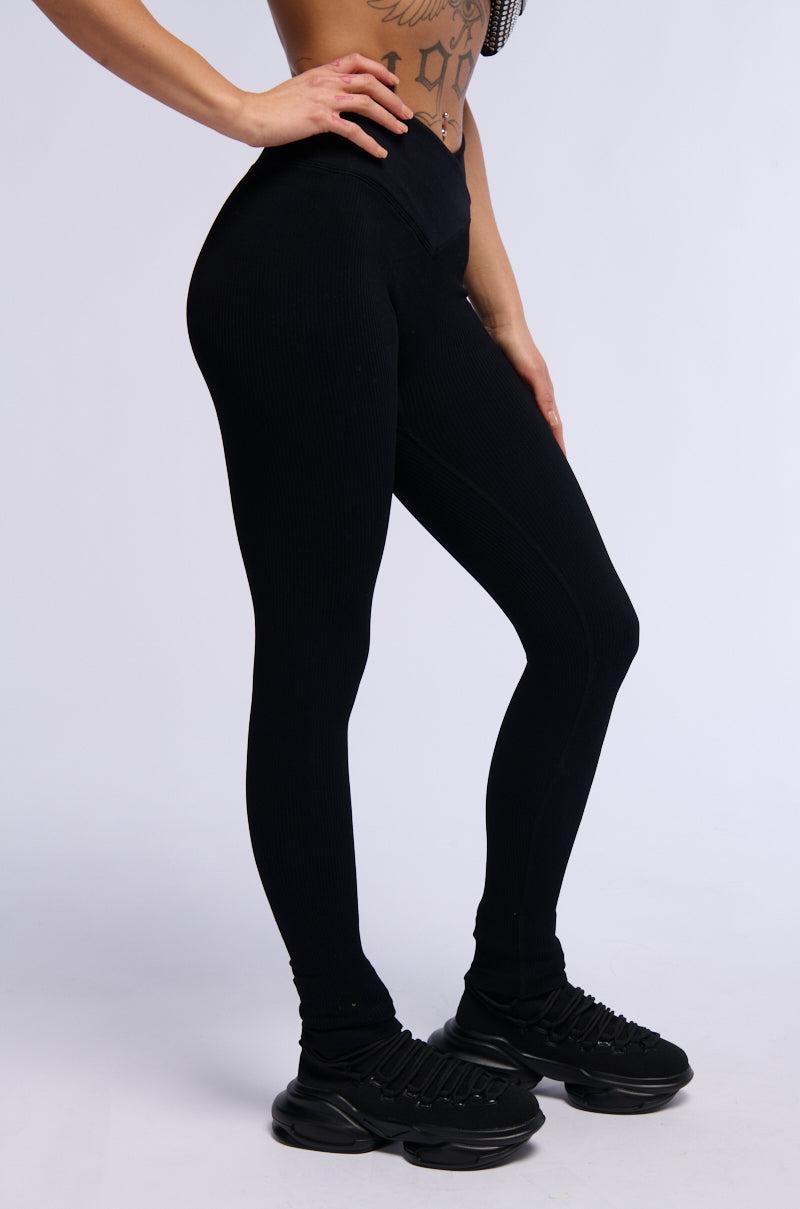 PAXTON RIBBED CROSS FRONT LEGGING IN BLACK Product Image