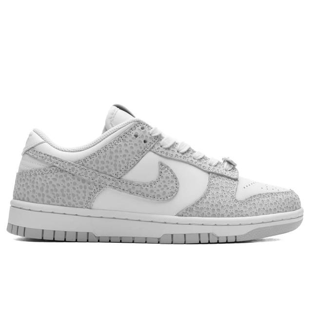 Women's Dunk Low PRM - Phantom/Photon Dust/Light Smoke Grey Female Product Image