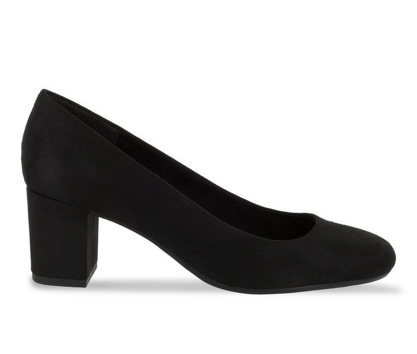 Women's Easy Street Proper Pumps Product Image