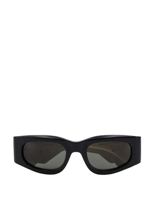 Eyewear Rectangle Frame Sunglasses In Black Product Image