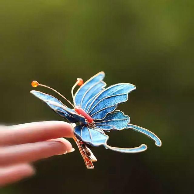 Butterfly Alloy Hair Clip (Various Designs) Product Image