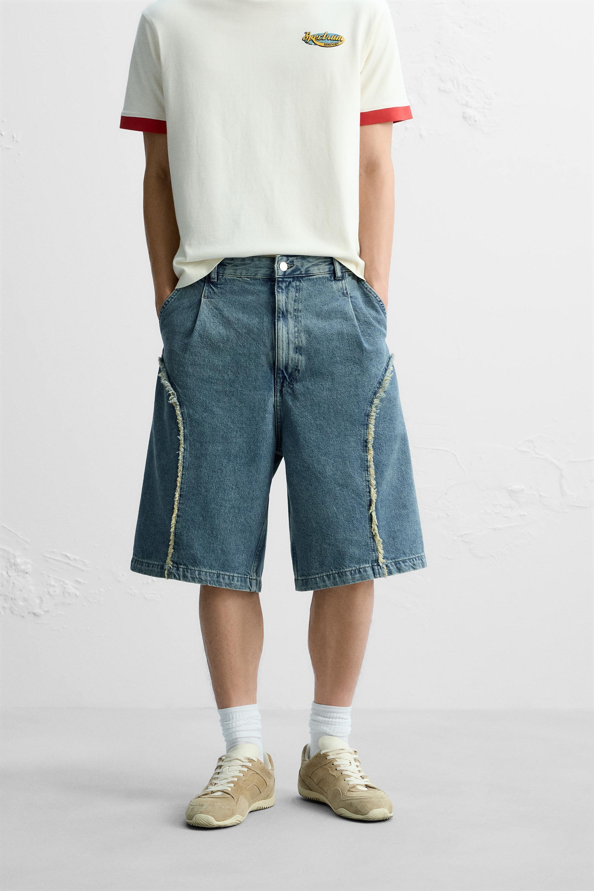 FRAYED DENIM SHORTS Product Image