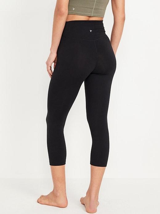 Extra High-Waisted PowerChill Crop Leggings Product Image