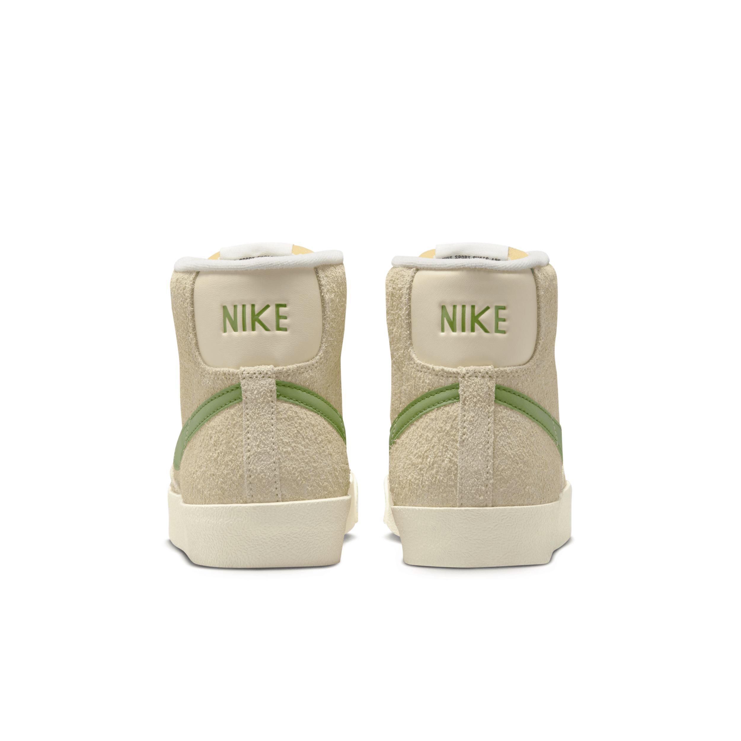 Nike Women's Blazer Mid '77 Vintage Shoes Product Image