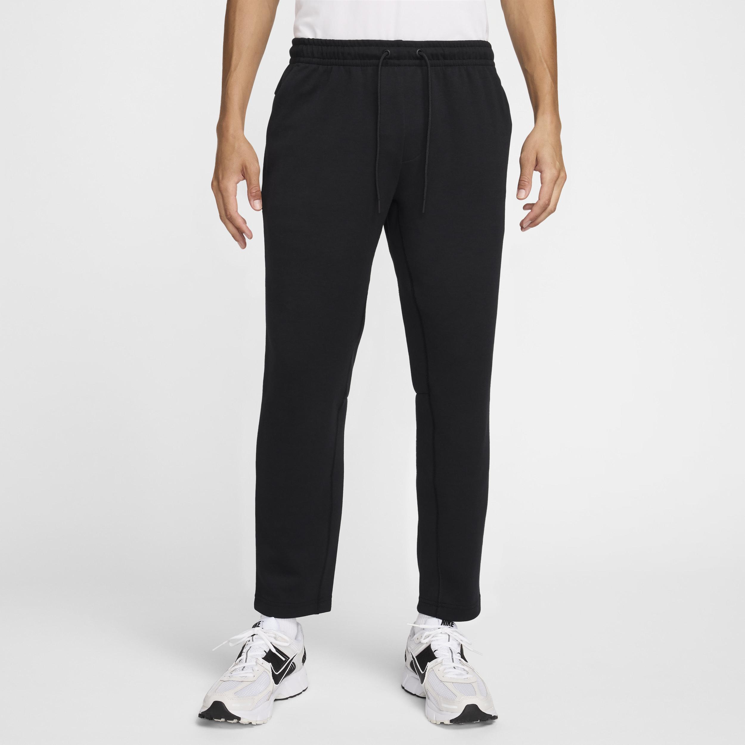 Nike Men's Primary Dri-FIT UV Tapered Versatile Pants Product Image