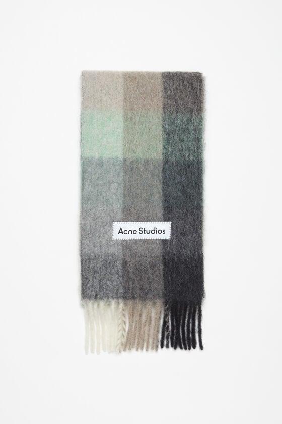 Mohair checked scarf Product Image