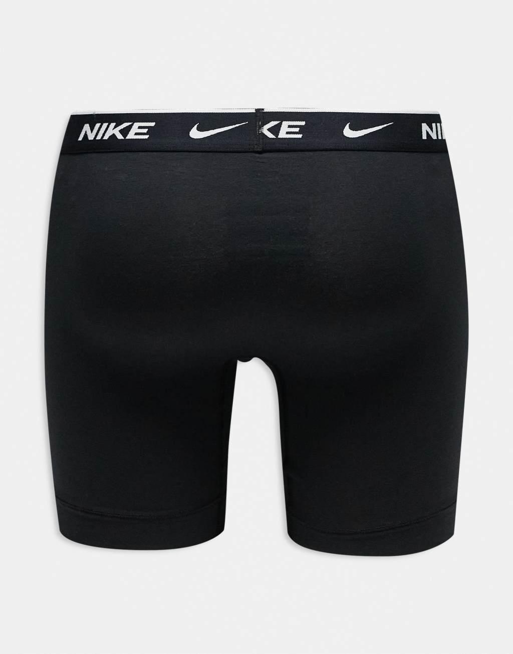 Nike Everyday Cotton Stretch 3 pack boxer brief with colored waistband in black Product Image