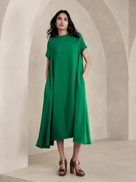 Aurelia Crepe & Satin Maxi Dress Product Image