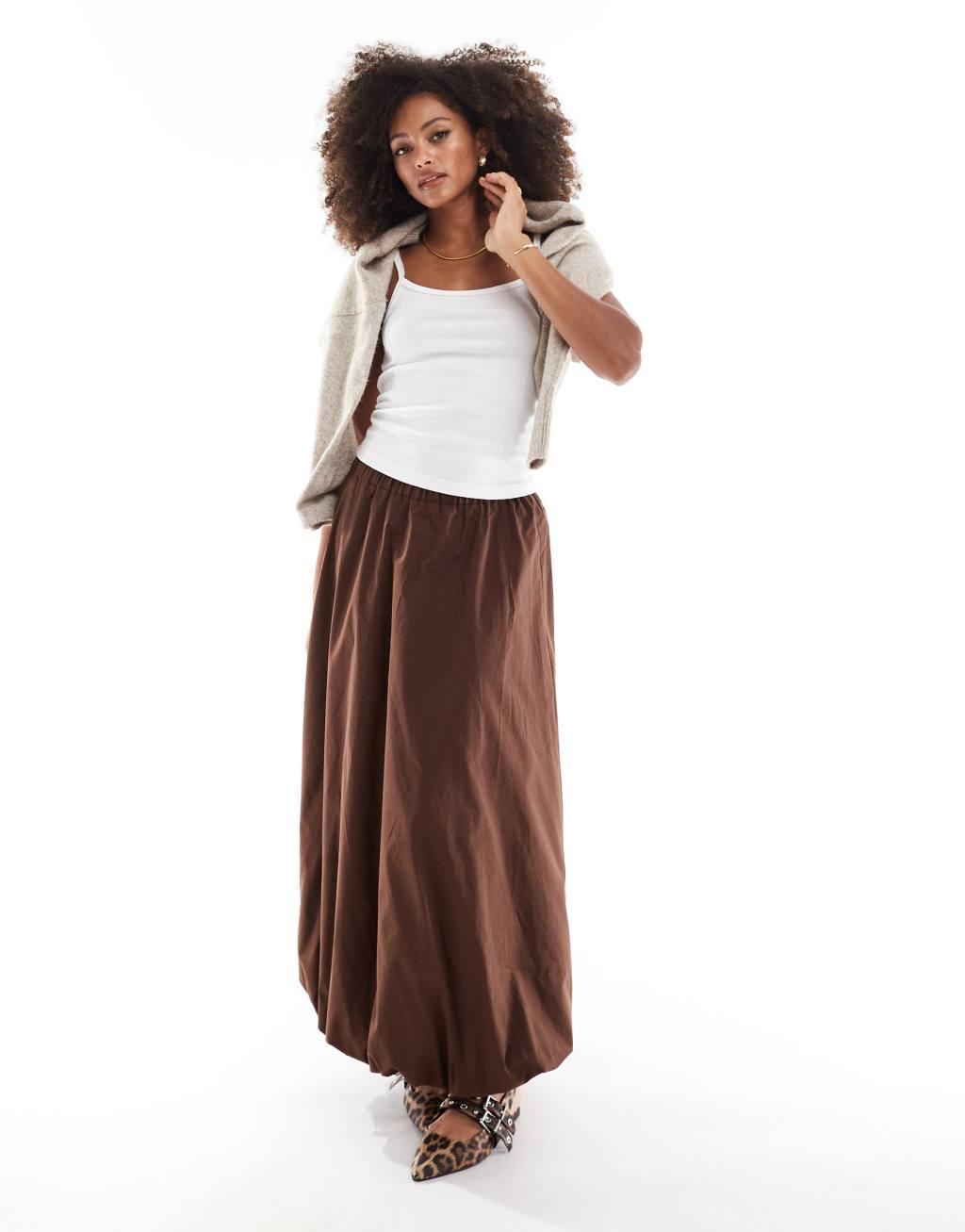 ASOS DESIGN poplin puffball maxi skirt in chocolate Product Image