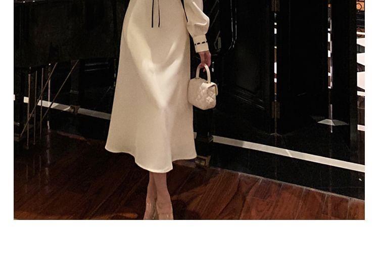 Long-Sleeve Two Tone Bow Midi A-Line Dress Product Image