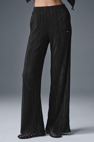 High-Waist Micro Plisse Straight Leg Pant - Black Product Image