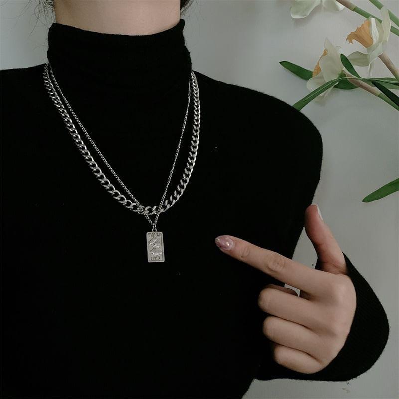 Pendant Chain Necklace Product Image