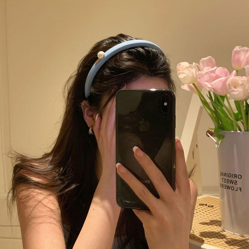 Faux Pearl Headband Product Image