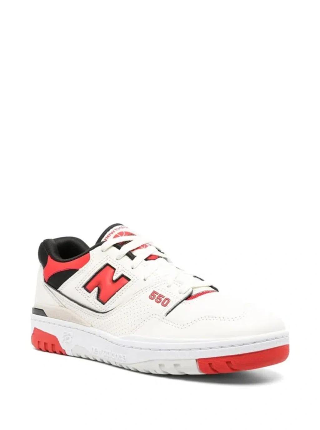 NEW BALANCE Bb550 Low-top Sneakers In White Product Image