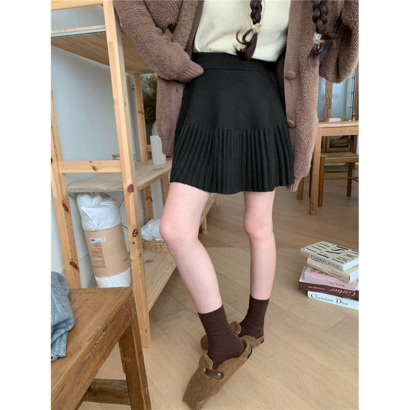 High Waist Plain Pleated Knit Mini A-Line Skirt Product Image