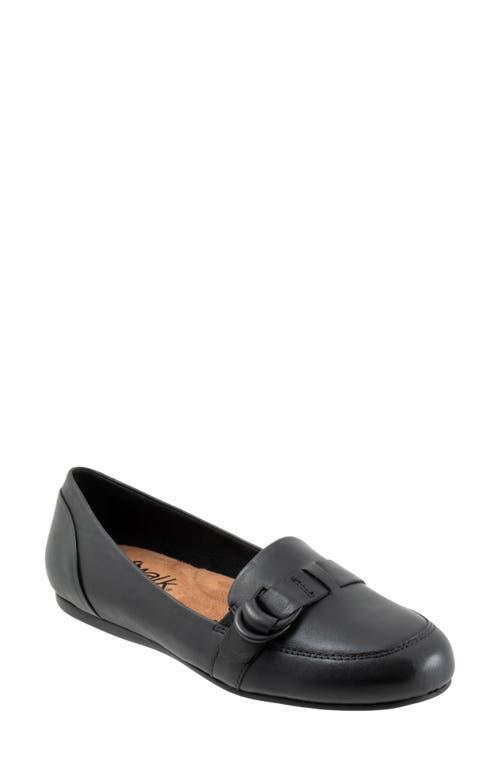 SoftWalk Serra Leather Loafers Product Image