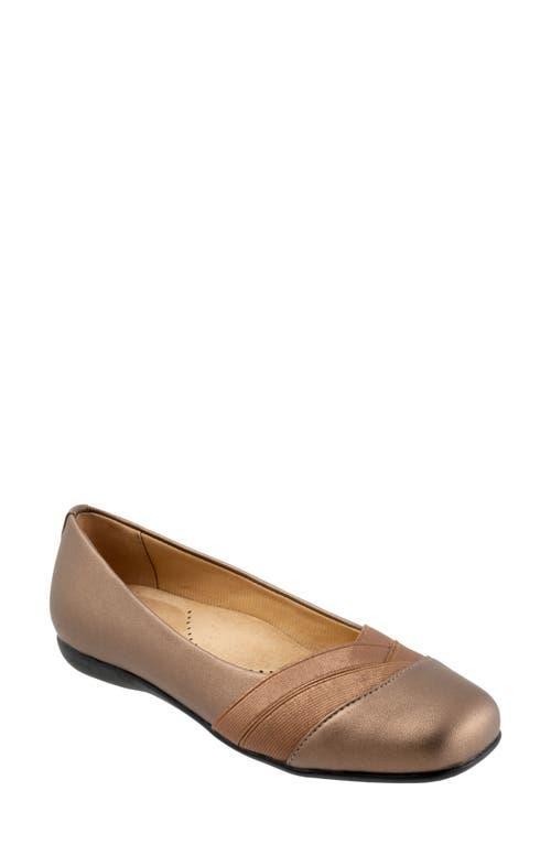 Trotters Stella Flat Product Image