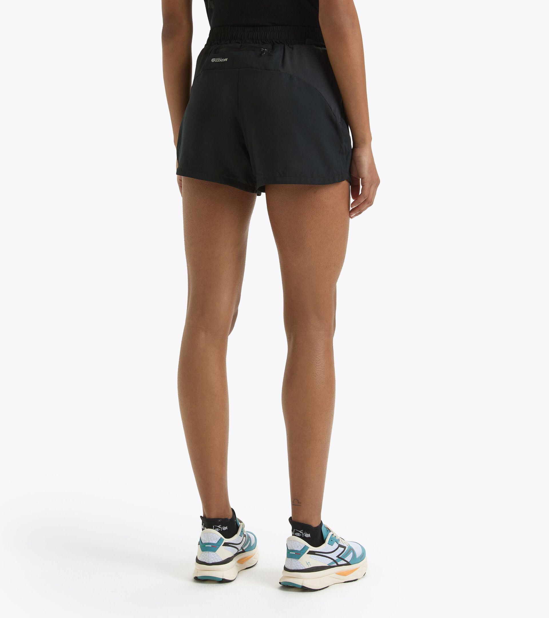 L. SUPER LIGHT SHORTS 4" Product Image