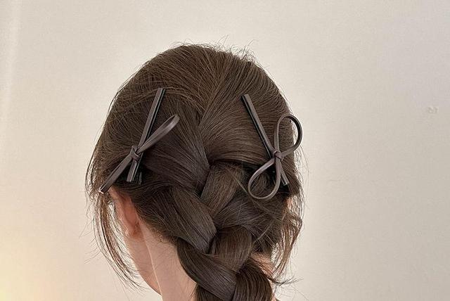 Bowknot Hair Clip Product Image