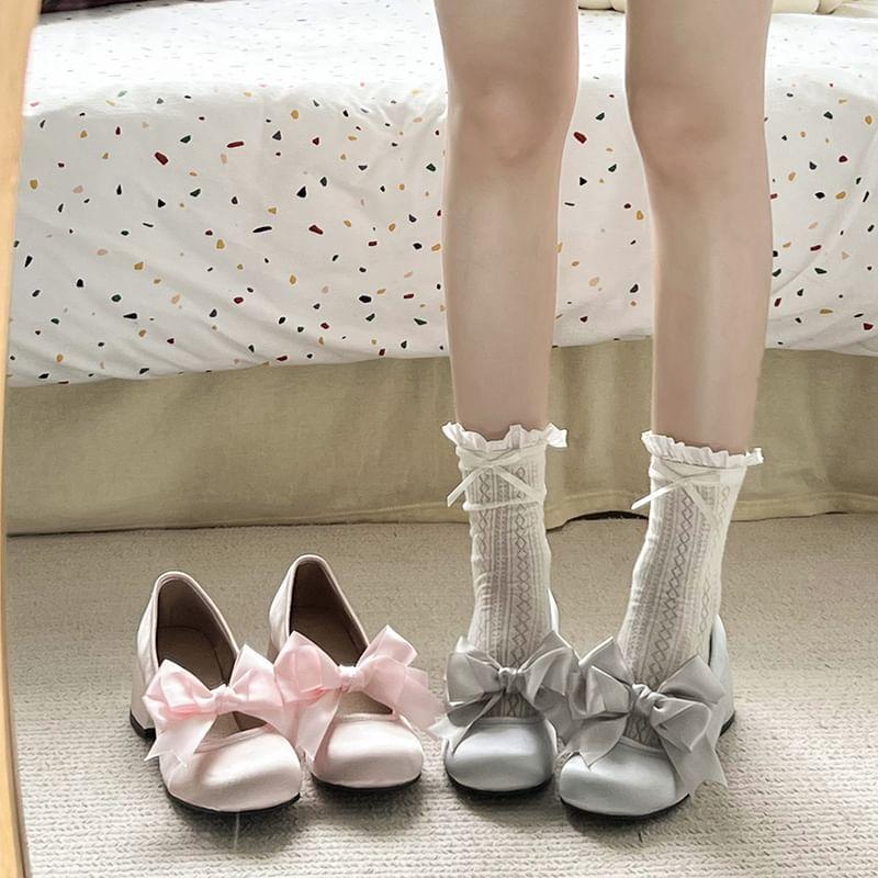 Block Heel Bowknot Pumps Product Image