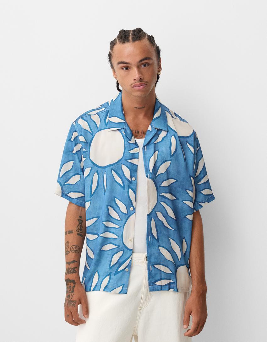 Relaxed fit printed short sleeve shirt Product Image