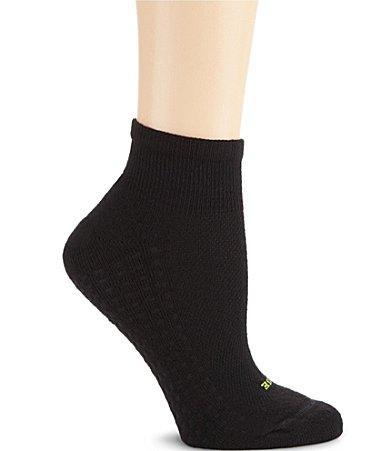 HUE Air Cushion Sport Quarter Top Moisture Control Socks 3 Pack Product Image