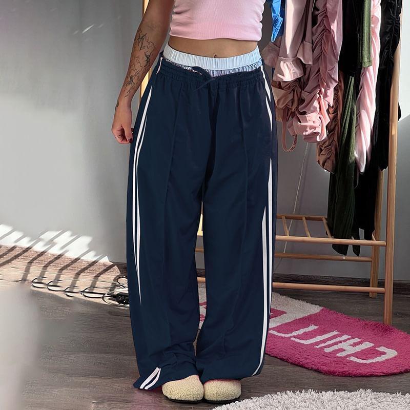 Low Waist Striped Loose-Fit Wide-Leg Sweatpants Product Image