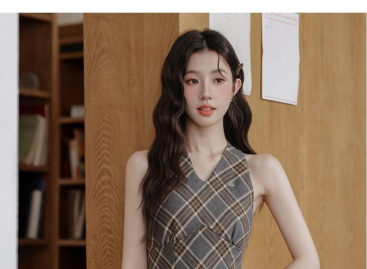 Set: Sleeveless V-Neck Plaid A-Line Dress + Melange Crop Cardigan Product Image