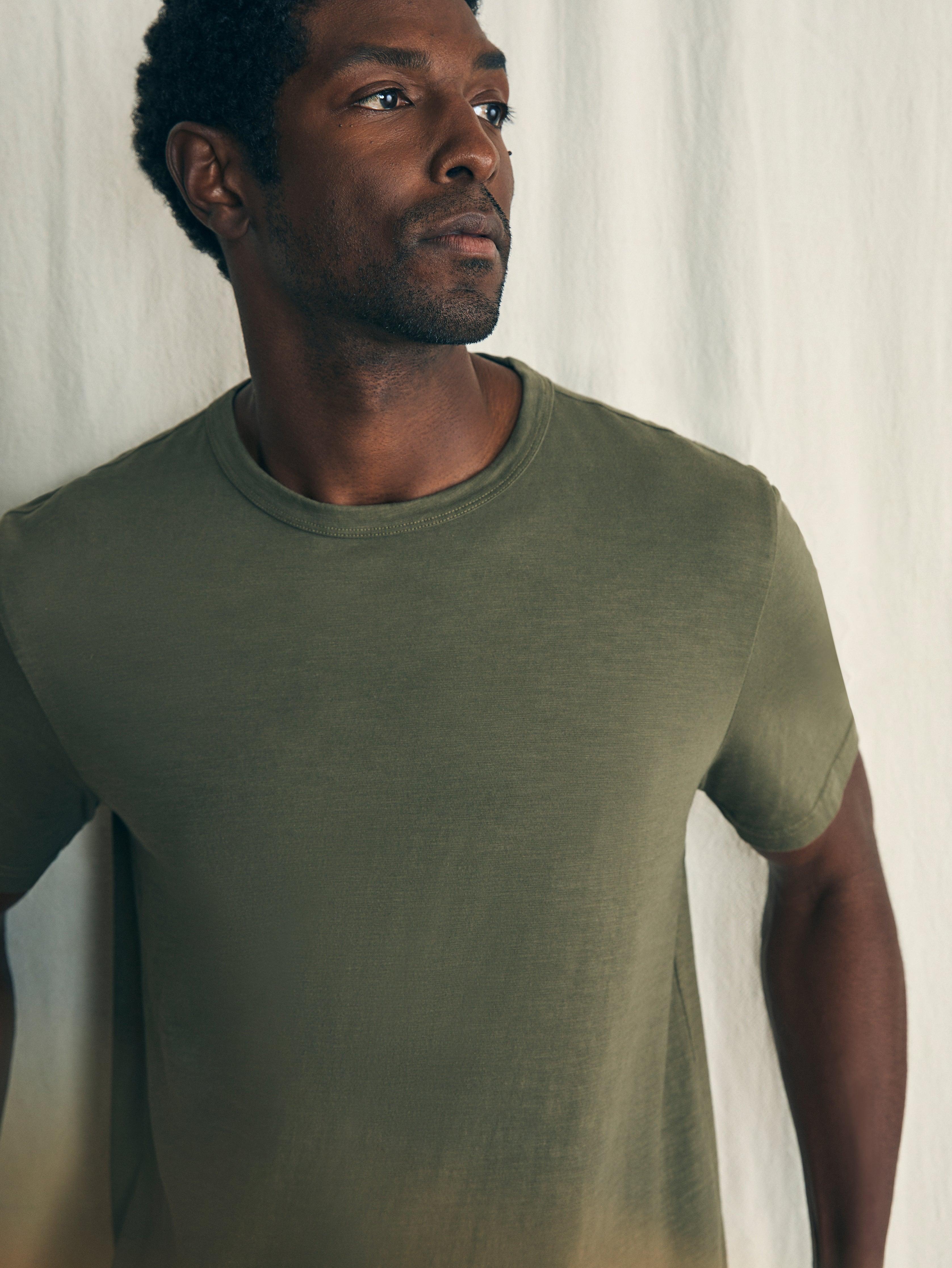 Sunwashed Tee - Olive Male Product Image