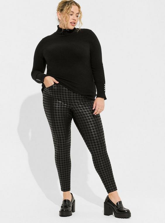 High-Rise Pocket Pixie Skinny Luxe Ponte Pant Product Image