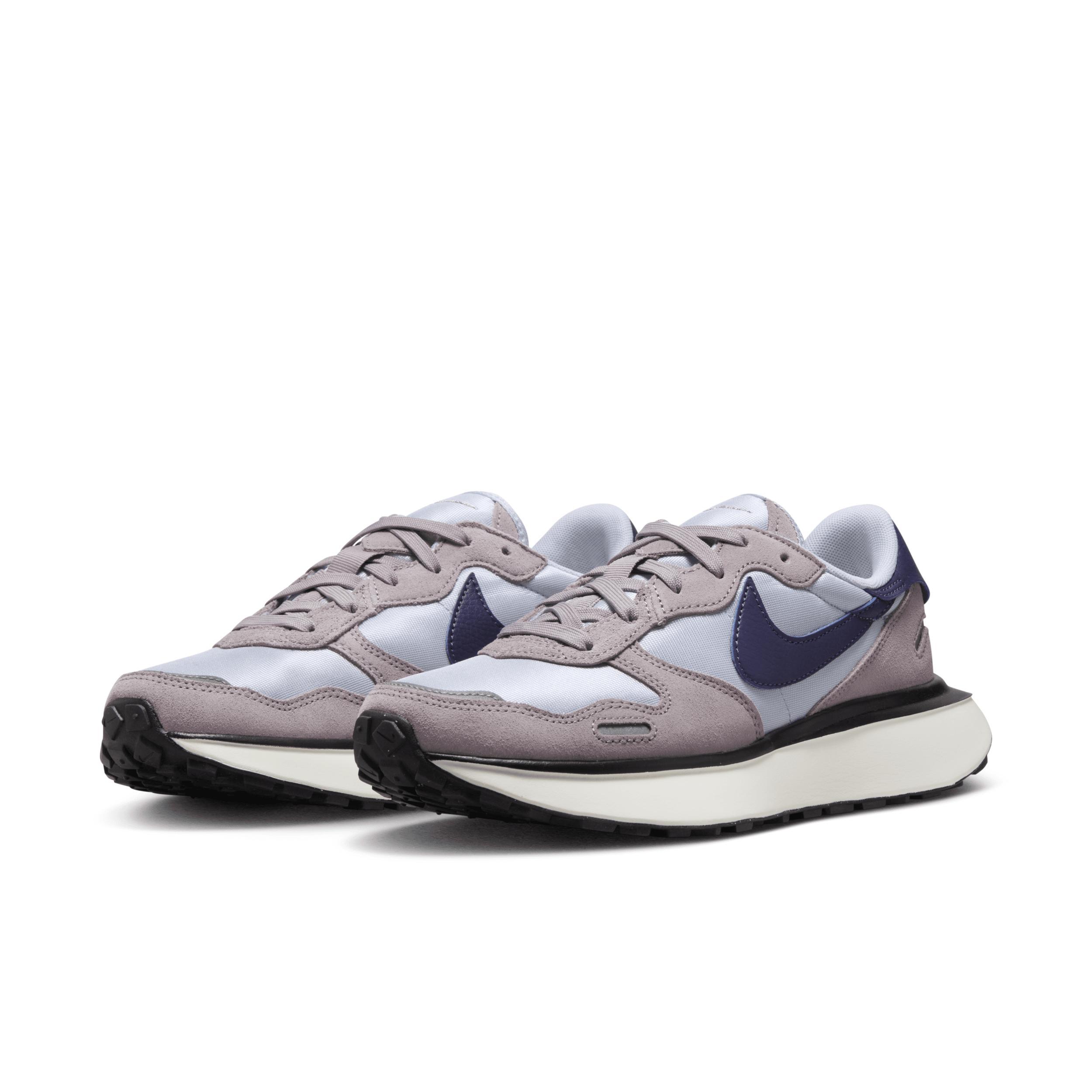 Nike Women's Phoenix Waffle Shoes Product Image