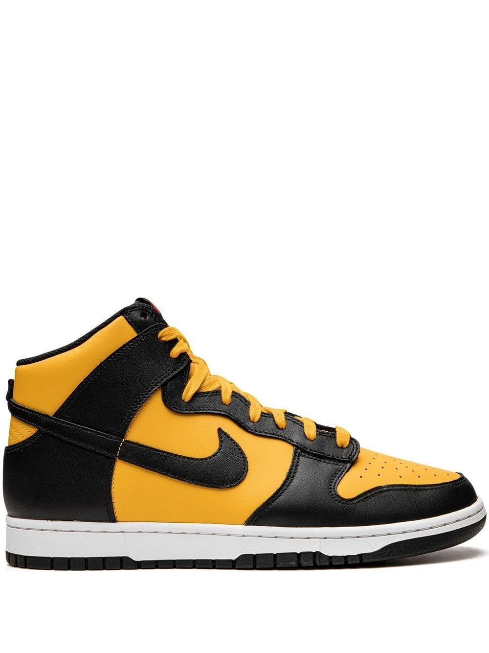 Dunk High Retro Sneakers In University Gold/blac Product Image