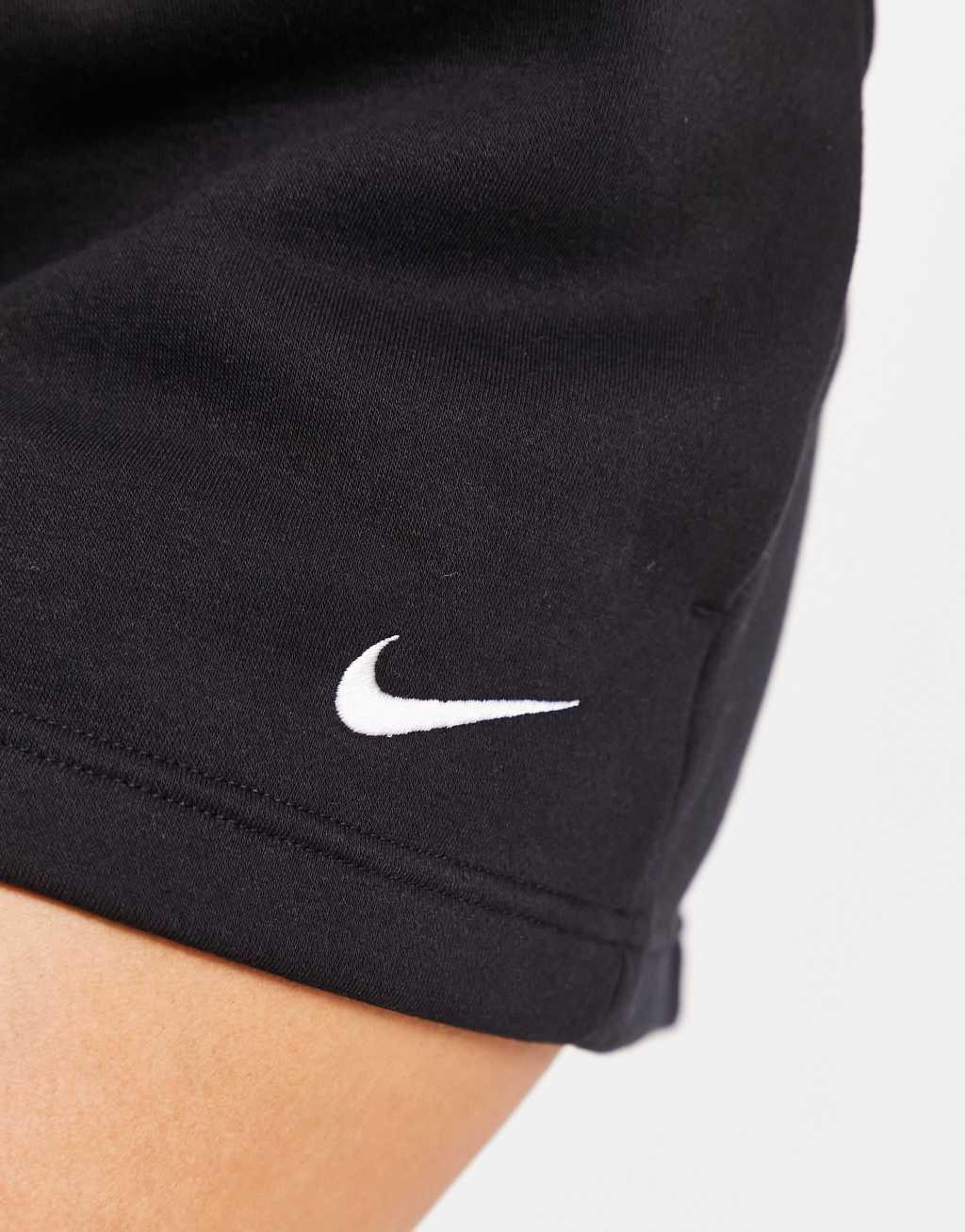 Womens Nike Sportswear Phoenix Fleece High-Waisted Loose Shorts Product Image