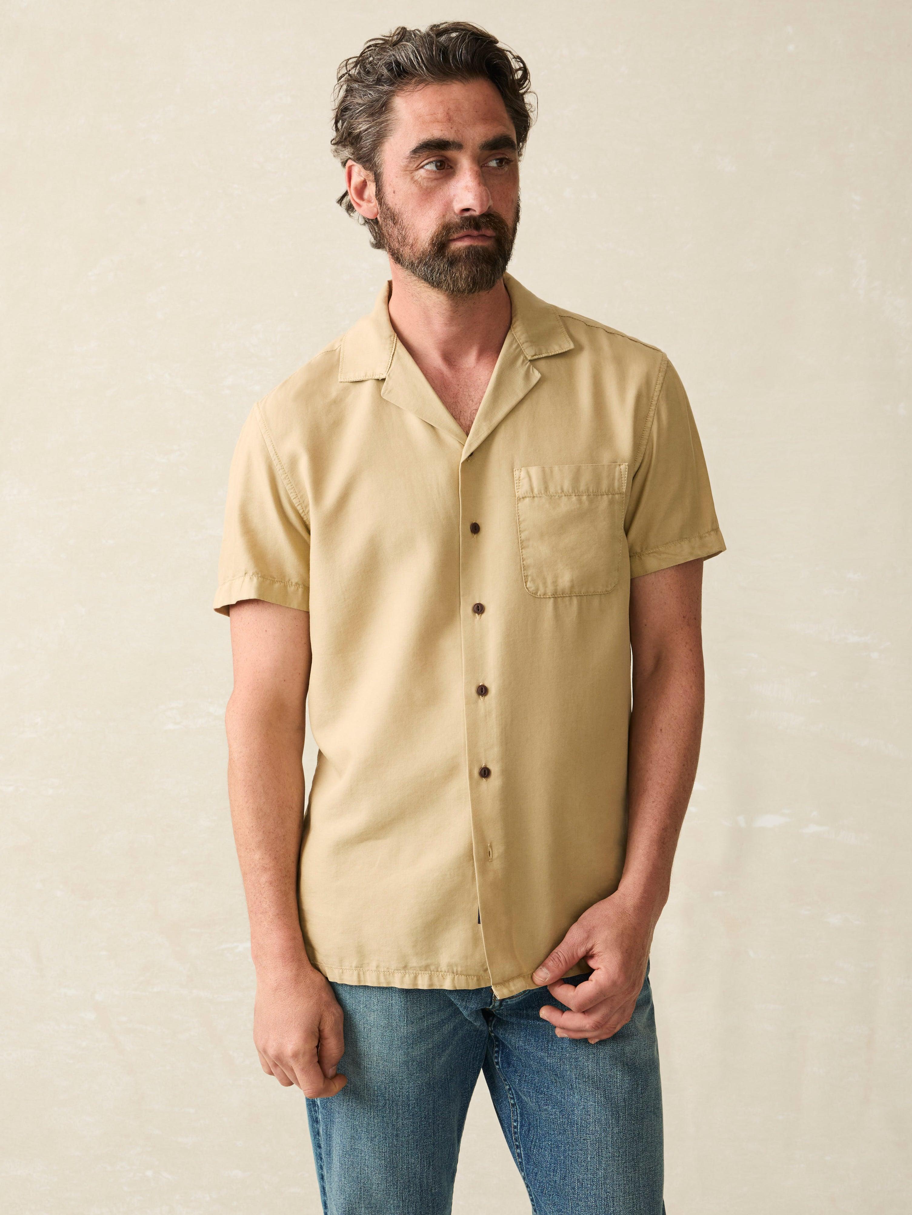 Short-Sleeve Getaway Camp Shirt - Safari Khaki Male Product Image