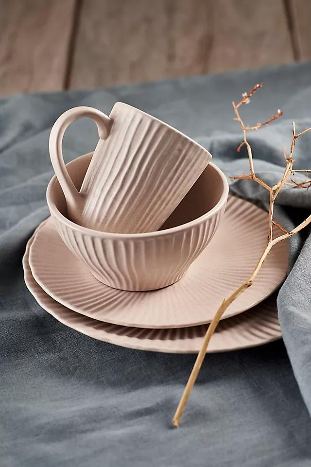 Wavy Ceramic Dinnerware Collection Product Image